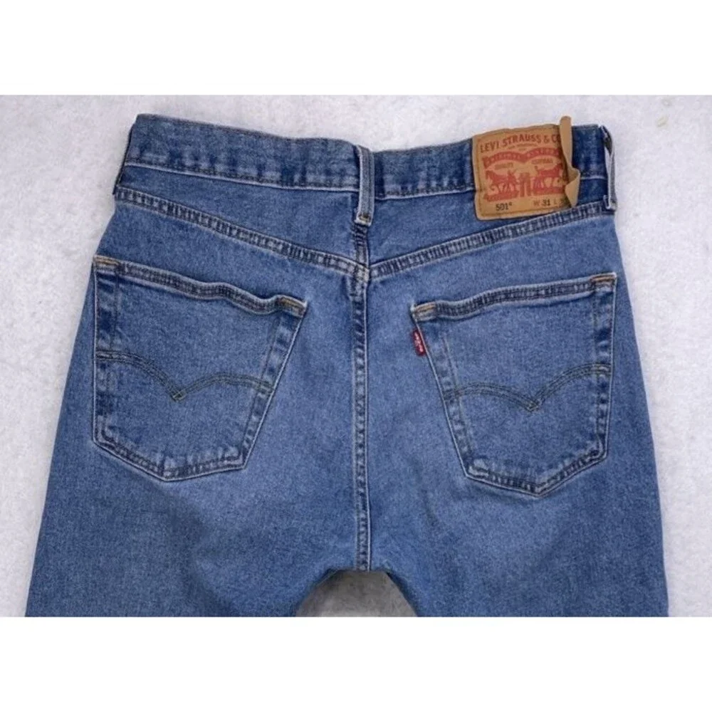 Levi's 501 Jeans Men's W31 L30 Blue Denim Button Fly Straight Leg Classic